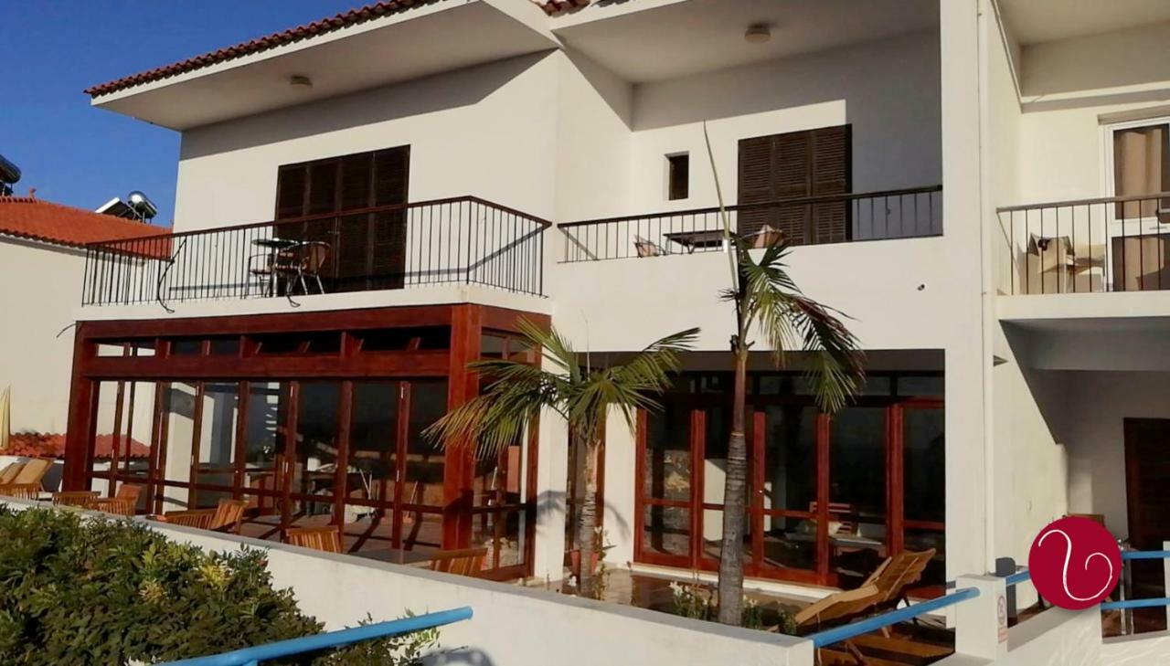 فونشال Guesthouse Vila Lusitania المظهر الخارجي الصورة