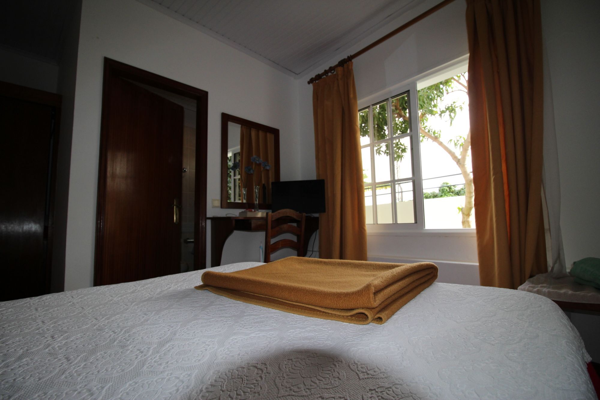 فونشال Guesthouse Vila Lusitania المظهر الخارجي الصورة