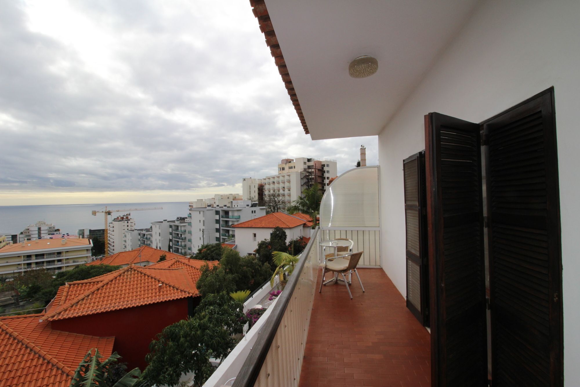 فونشال Guesthouse Vila Lusitania المظهر الخارجي الصورة