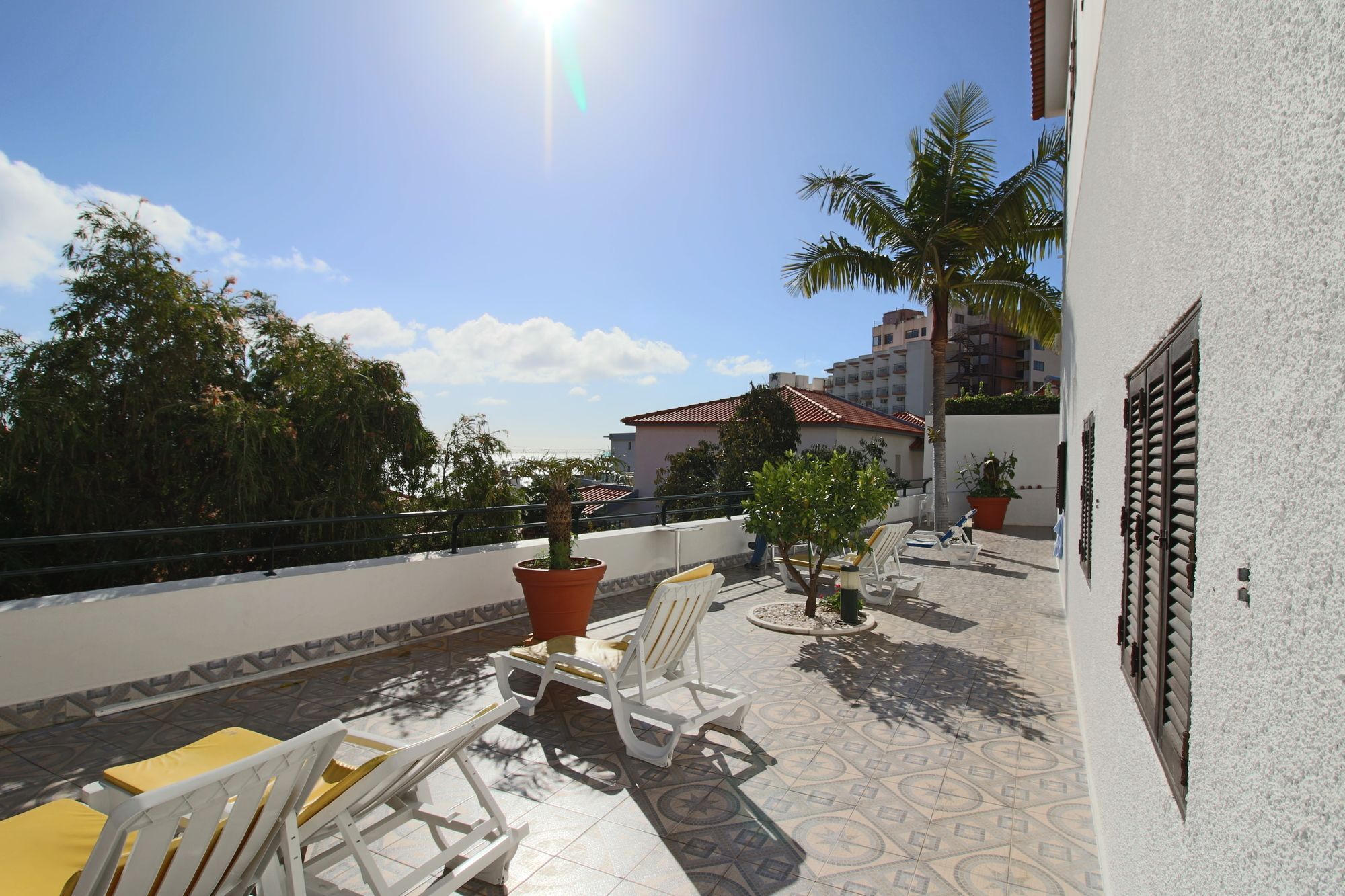 فونشال Guesthouse Vila Lusitania المظهر الخارجي الصورة